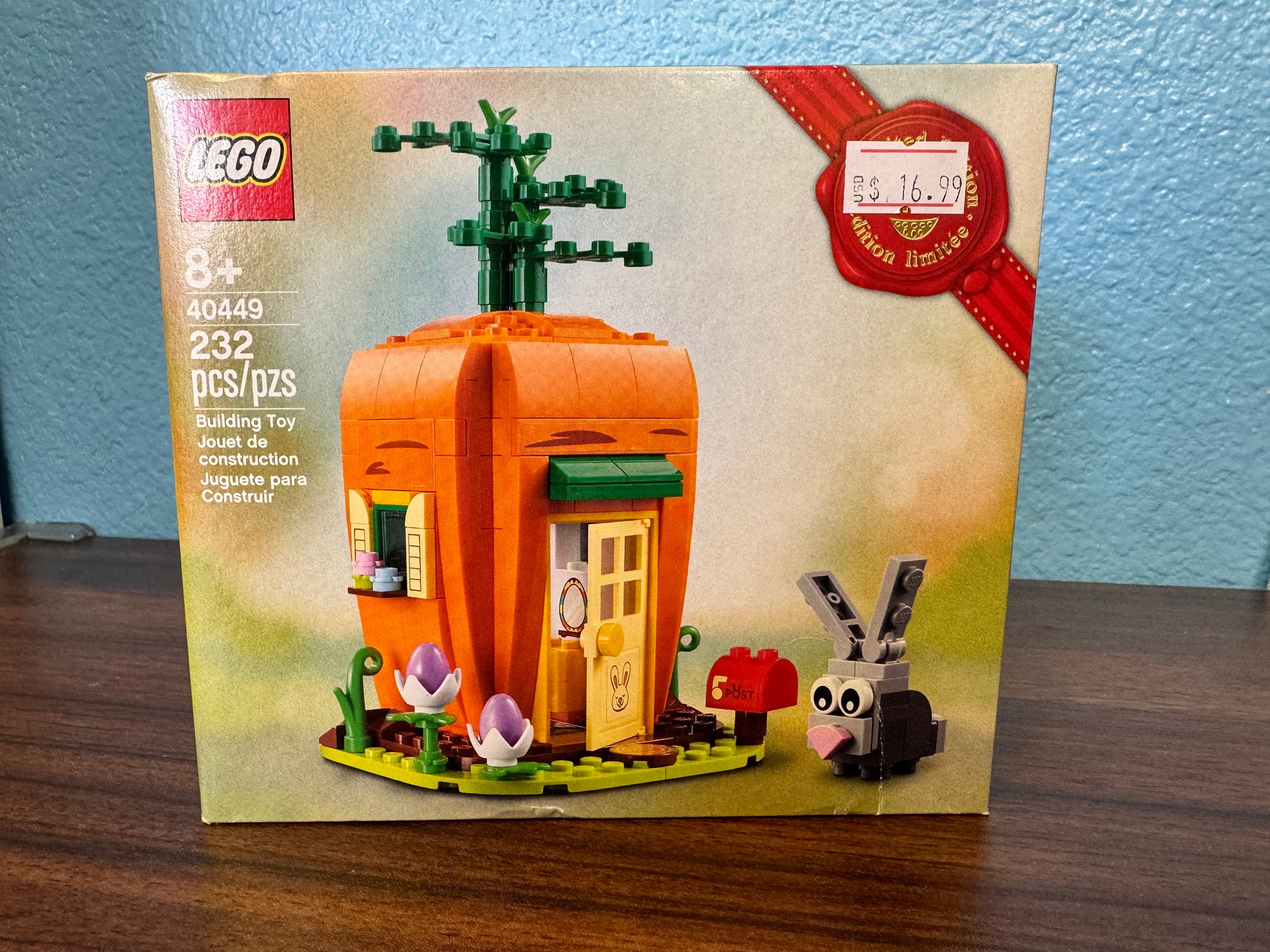 40449 Easter Bunny’s Carrot House GWP - Sealed
