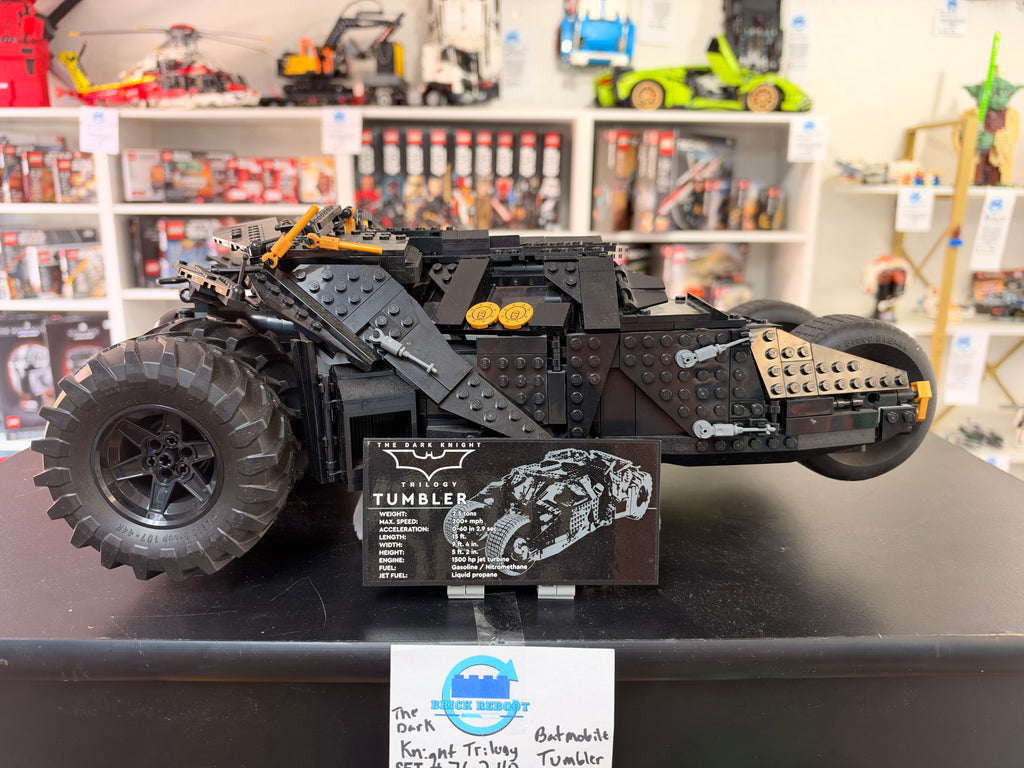 76240 The Dark Knight Trilogy Batmobile Tumbler *NO FIGS* - Used