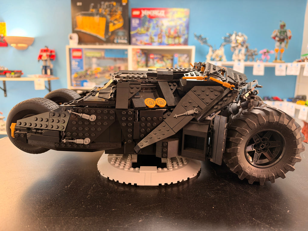 76240 The Dark Knight Trilogy Batmobile Tumbler *NO FIGS* - Used