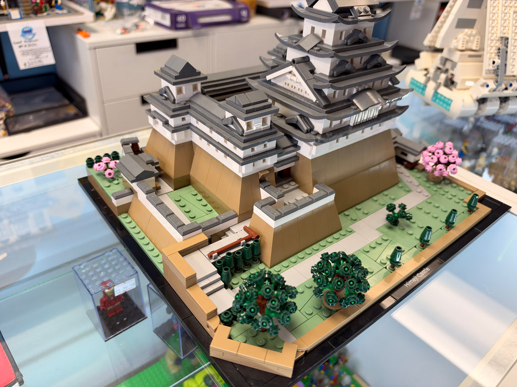 21060 Architecture Himeji Castle - Used