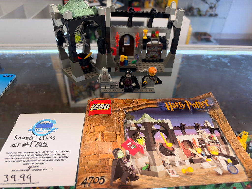4705 Harry Potter Snape’s Class - Used