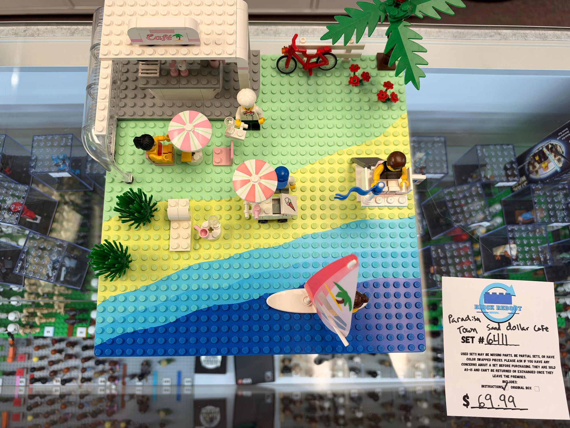6411 Paradisa Town Sand Dollar Cafe - Used
