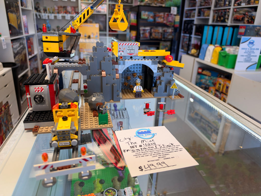 4204 City: The Mine *MISSING VEHICLES & 3 FIGS* - Used