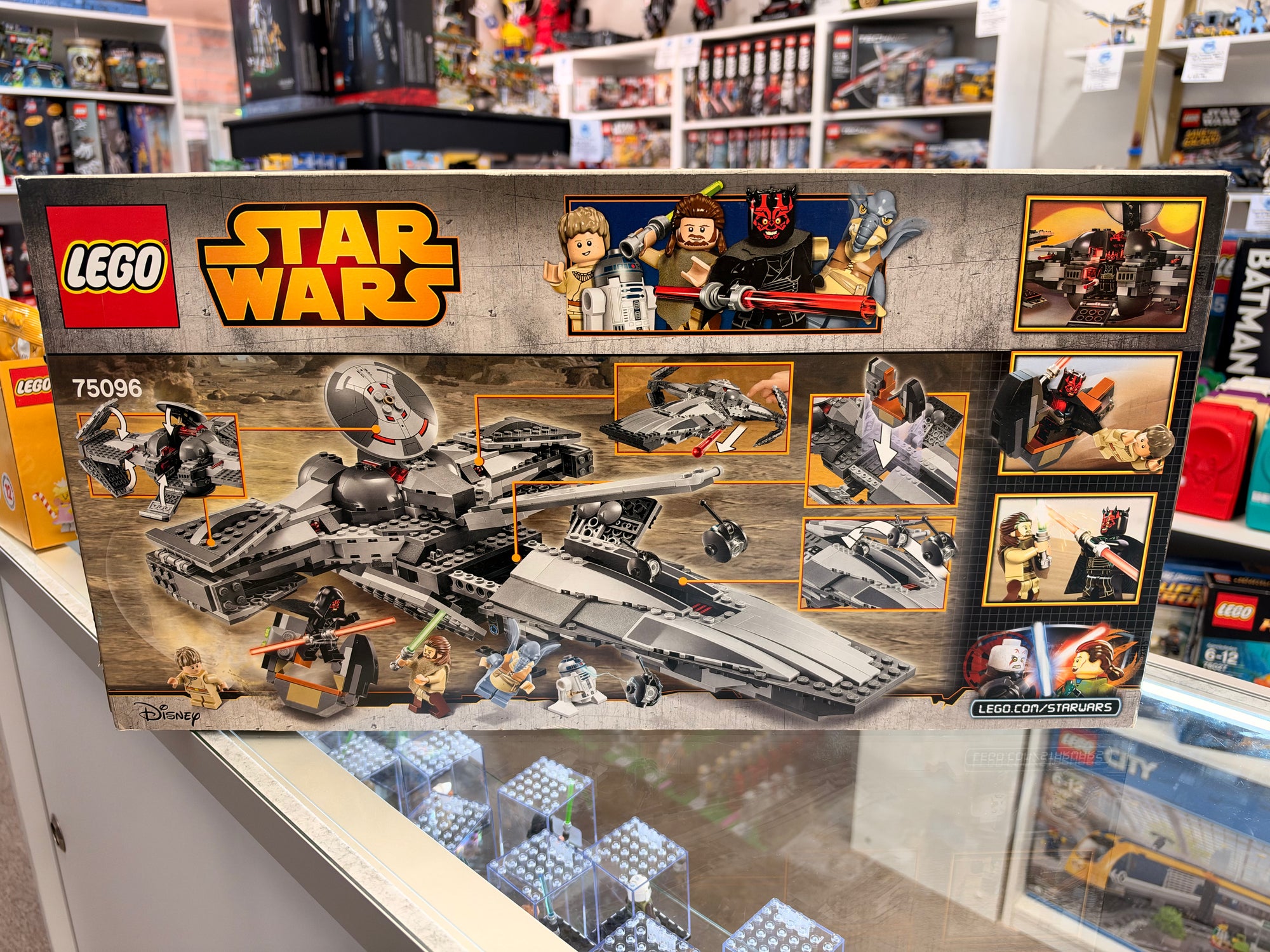 75096 Sith Infiltrator *box damage* - Sealed