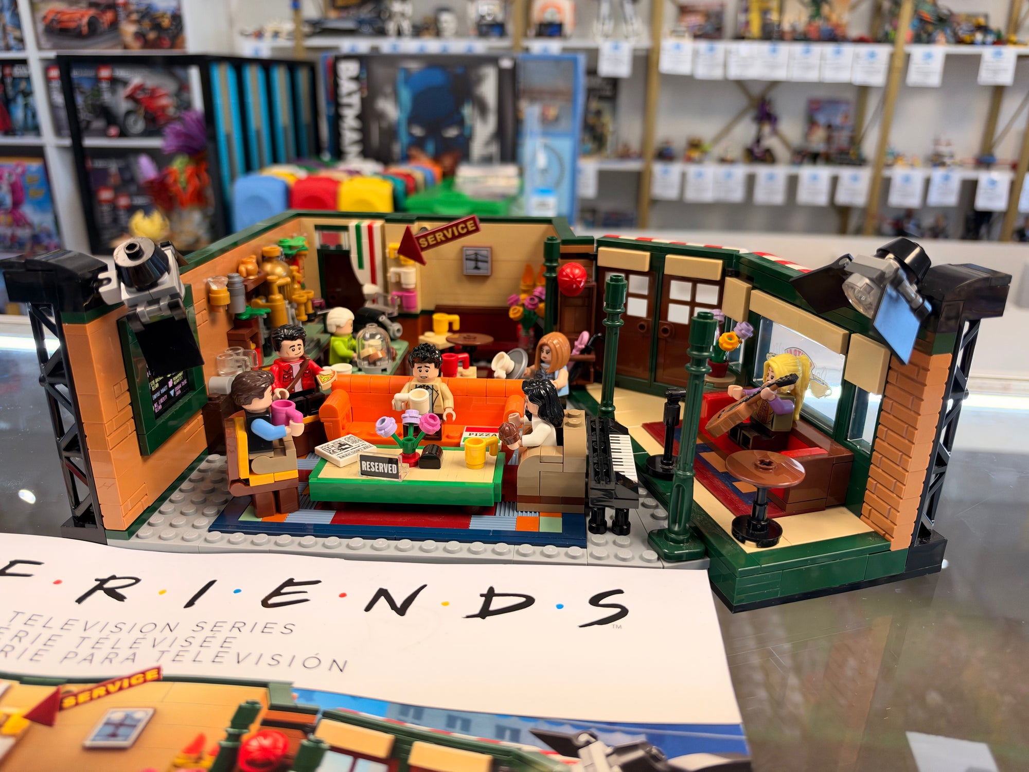 21319 Friends Central Perk - Used