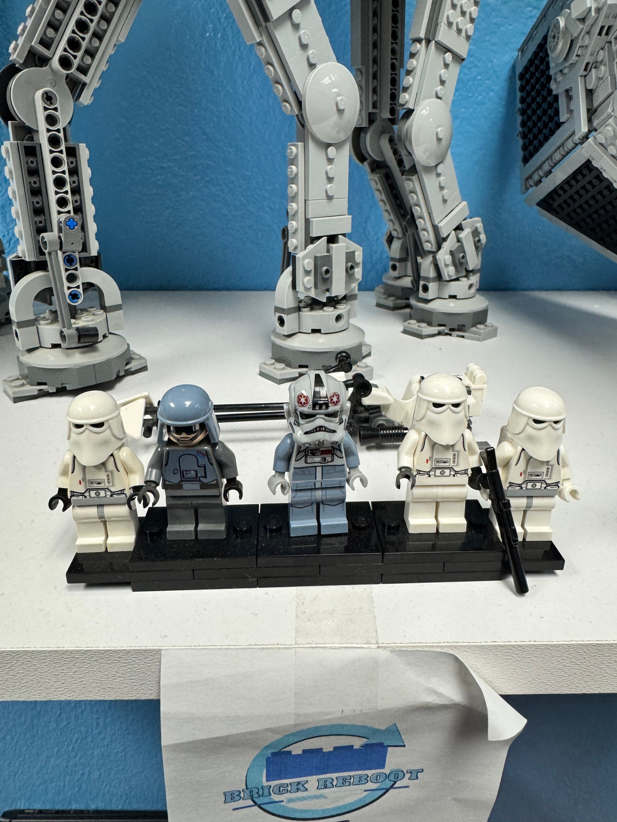 75054 AT-AT