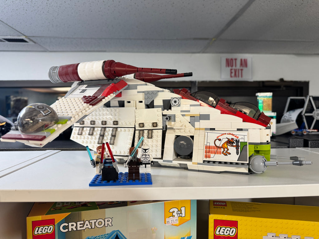 7676 Republic Attack Gunship (Missing Cody)