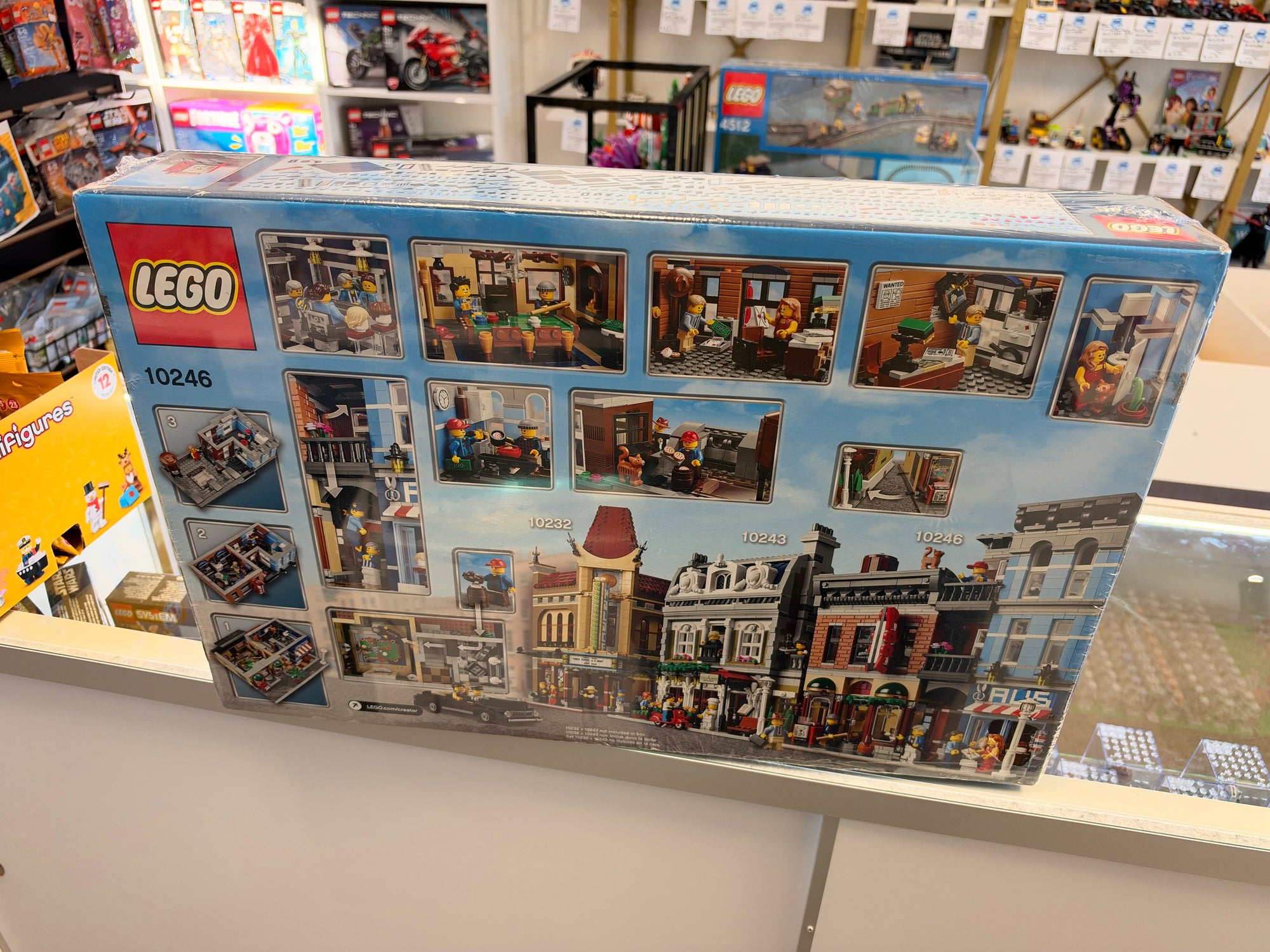 10246 Creator Modular Detectives Office