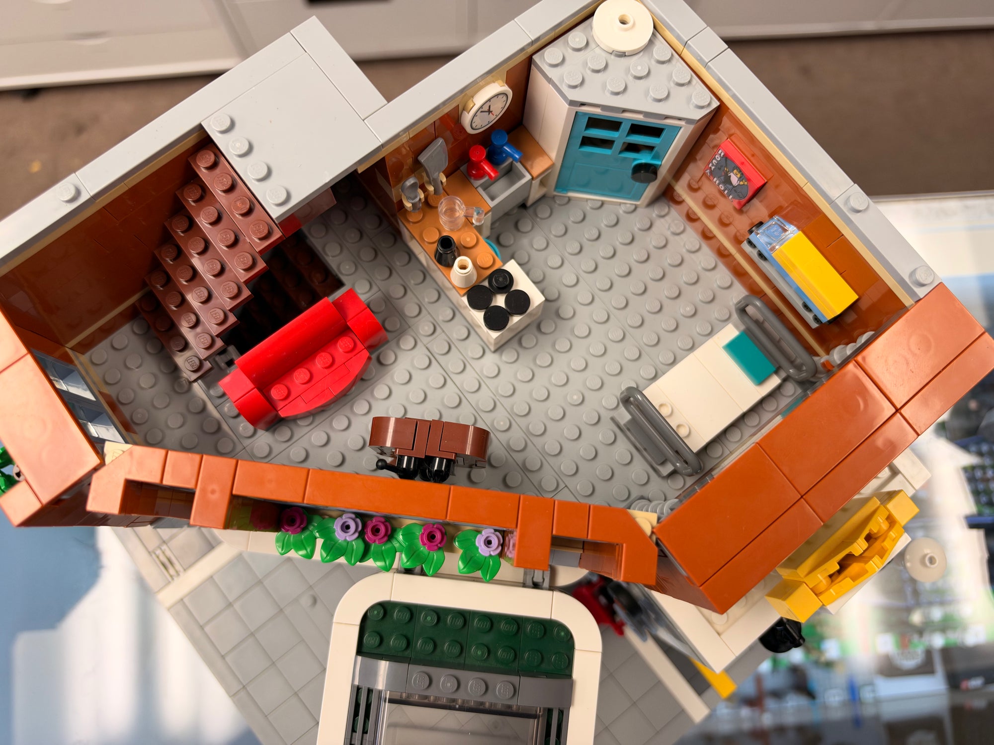 10264 Creator Modular Corner Garage *no figs no truck* - Used