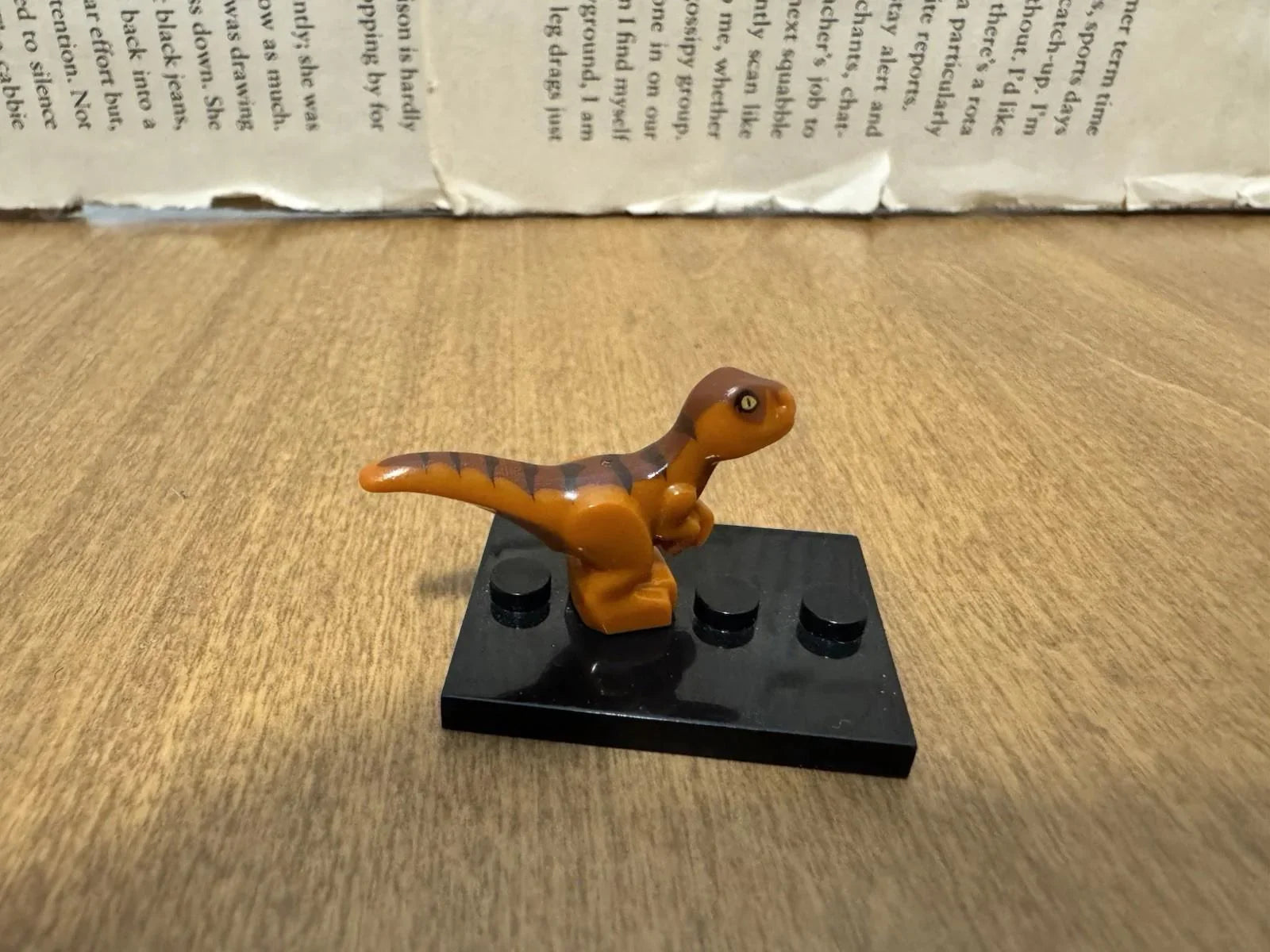 LEGO Minifigure Dinosaur Dark Orange Baby Raptor T Rex Dino Jungle Pet Jurassic