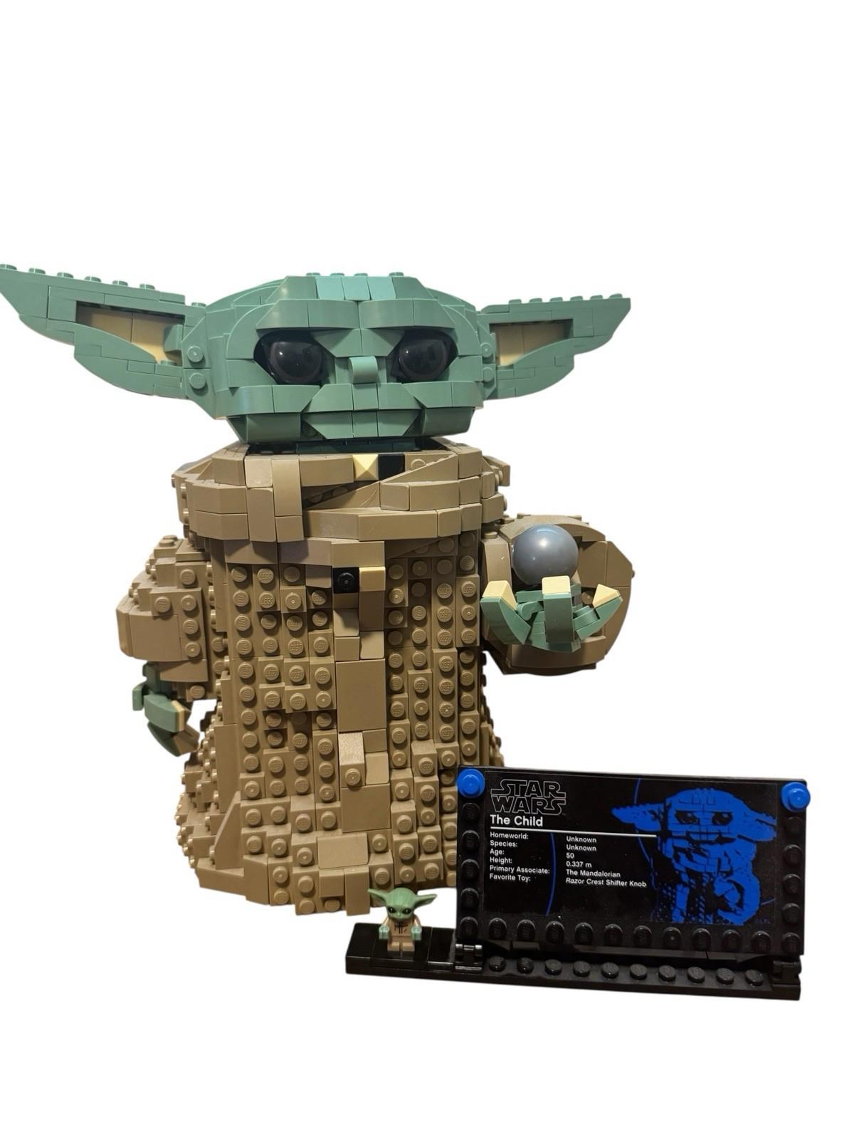 LEGO Star Wars: The Mandalorian Series the Child 75318 With Manual